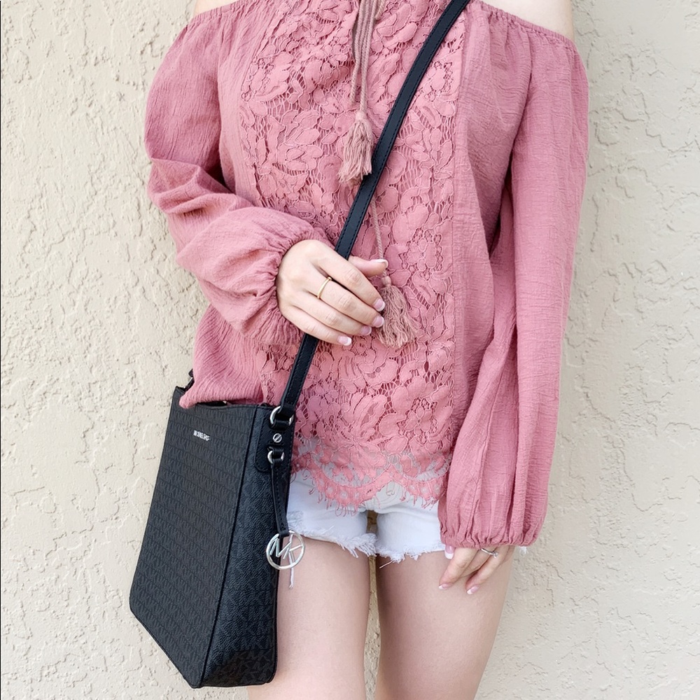 Gaby’sBags👜NWT Michael Kors Purse👜 - Picture 2 of 7